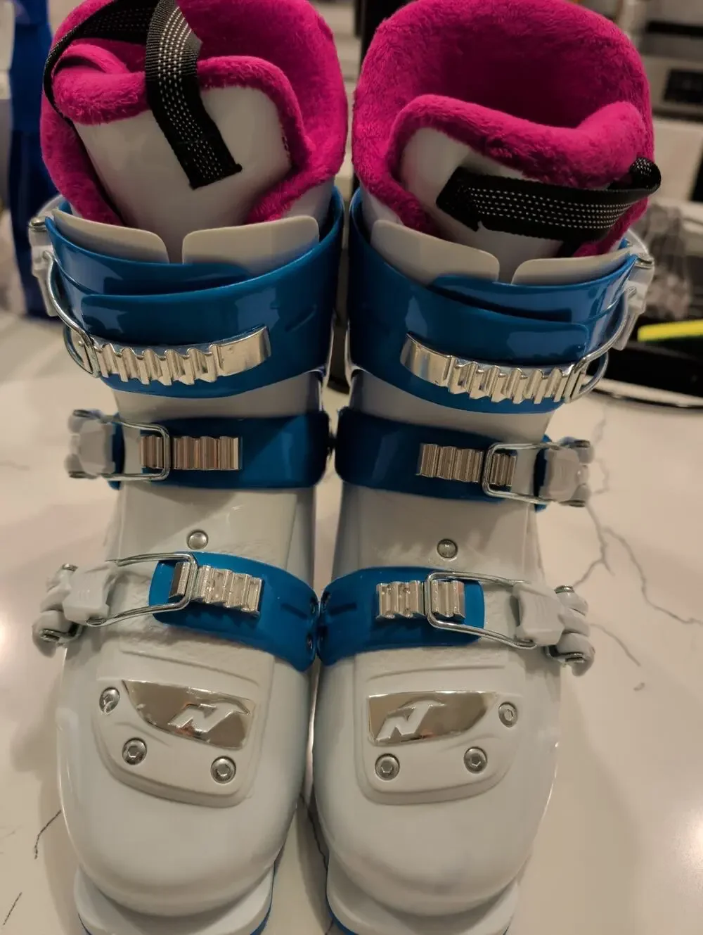 Nordica Little Belle 3 Kids Girls Ski Boots Size 22.5 US 4.5 Youth White Blue...